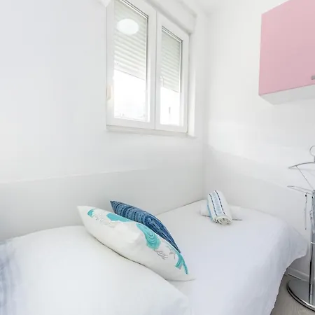 Zajc Apartament *